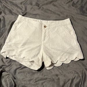 Lilly Pulitzer White Buttercup Short Sz 2